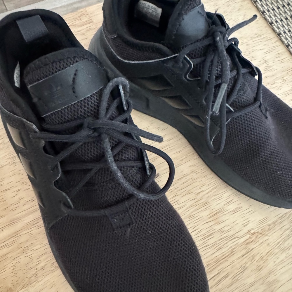 adidas Men's Black Sneakers